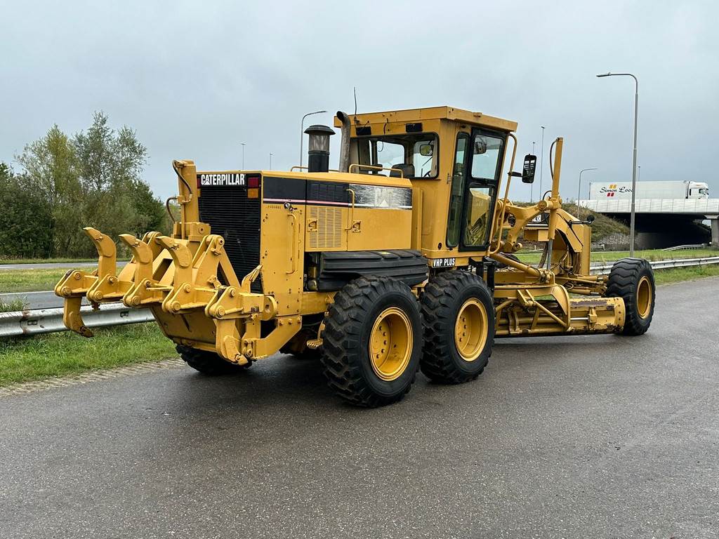 CAT 143H