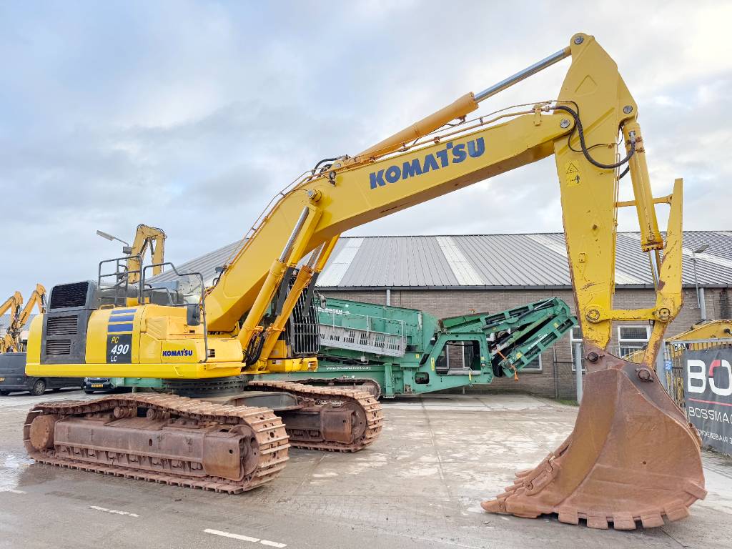 Komatsu PC490LC-11 - Automatic Greasing / Backup Camera