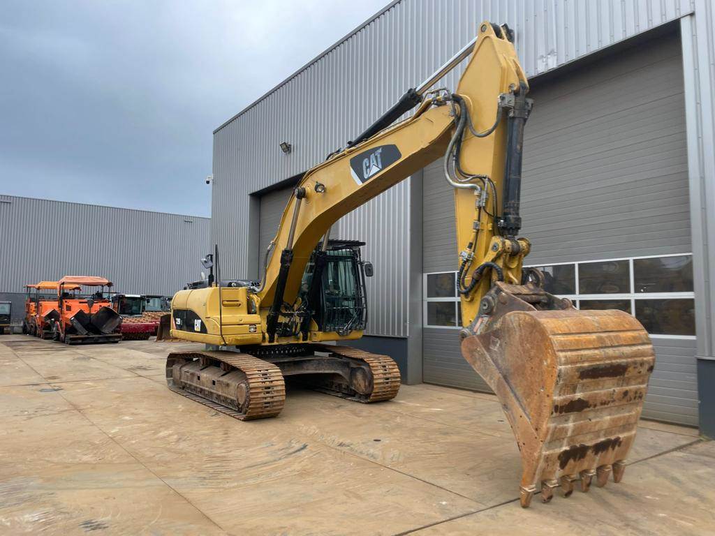 CAT 329DL N