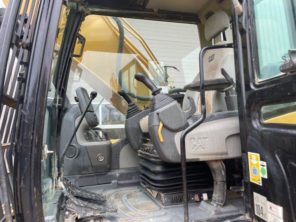 CAT 329DL N