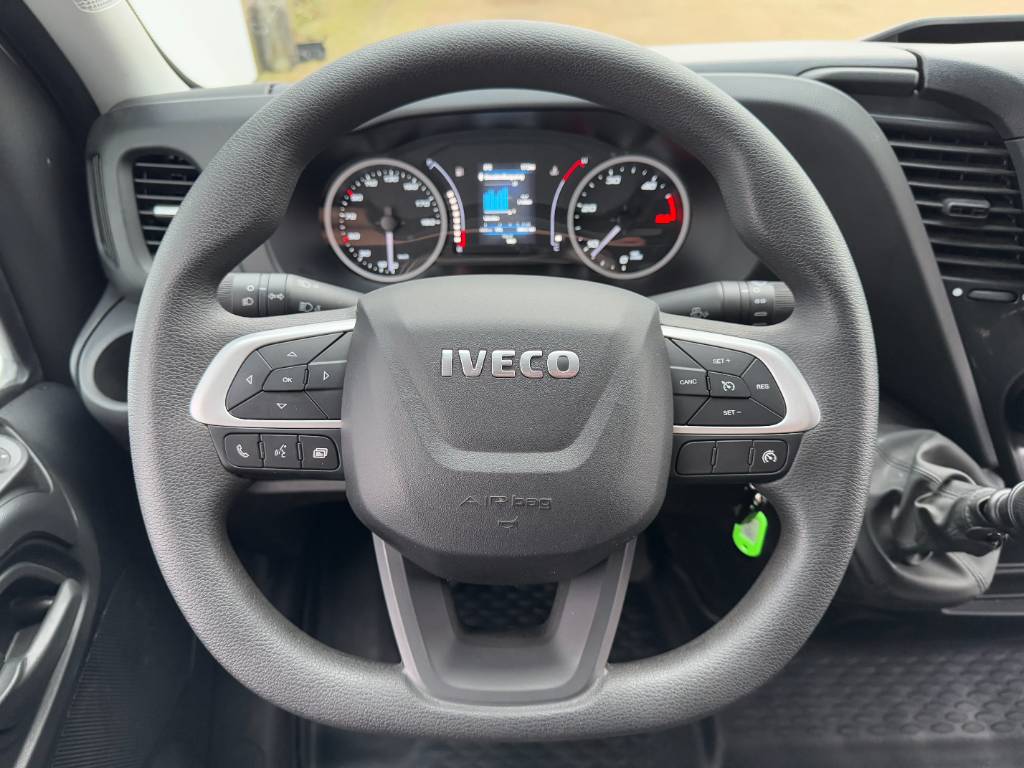 Iveco Daily 35C16 - 3.0L Taillift DRW Airco Cruise