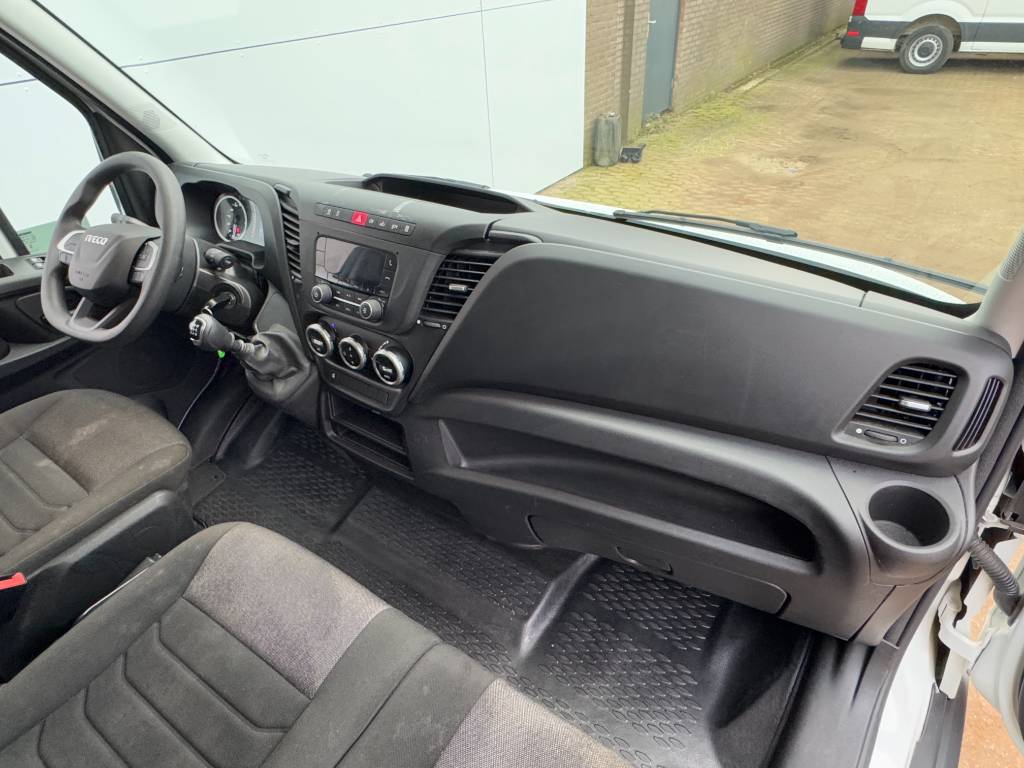 Iveco Daily 35C16 - 3.0L Taillift DRW Airco Cruise