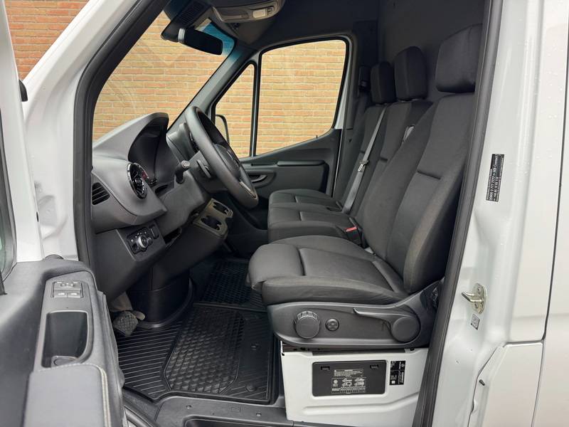 Mercedes-Benz eSprinter 312 - L2H2 55kWh 116hp AC Camera