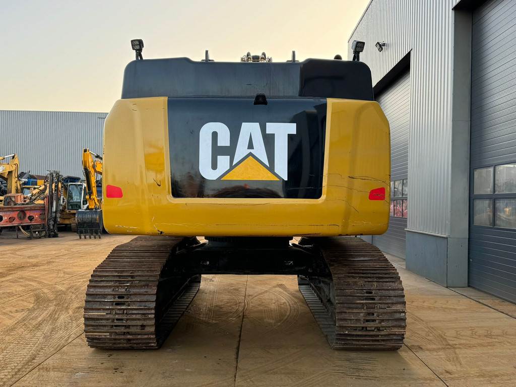 CAT 352F / CE /quick coupler