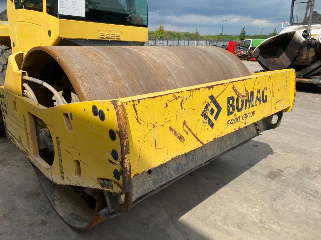 Bomag BW 213 DH-4