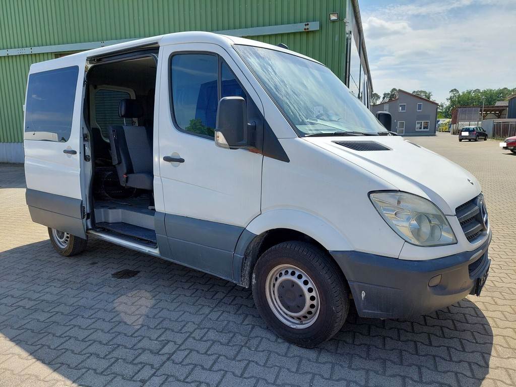 Mercedes Benz Sprinter 311