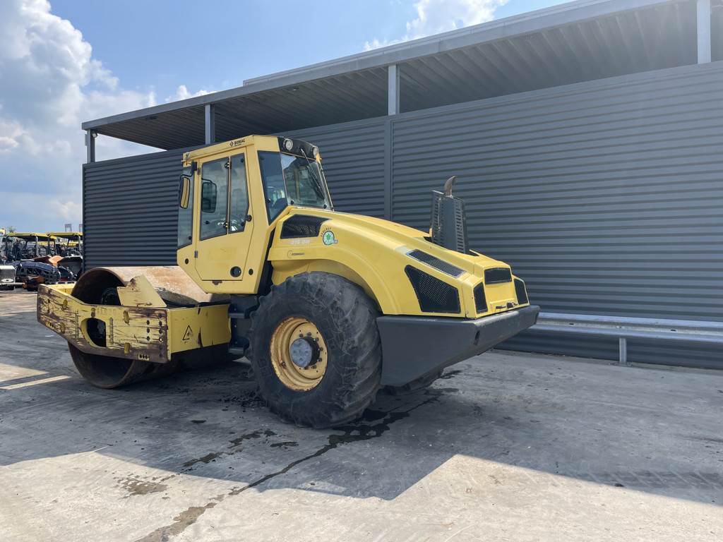 Bomag BW 216 DH-4