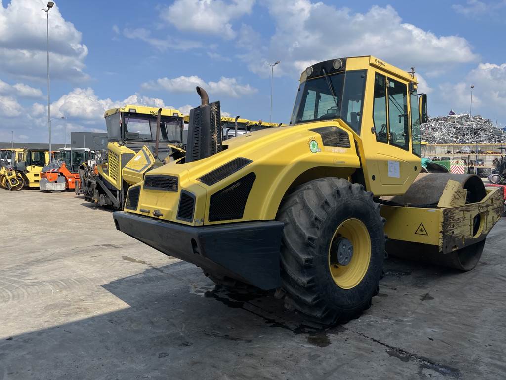 Bomag BW 216 DH-4