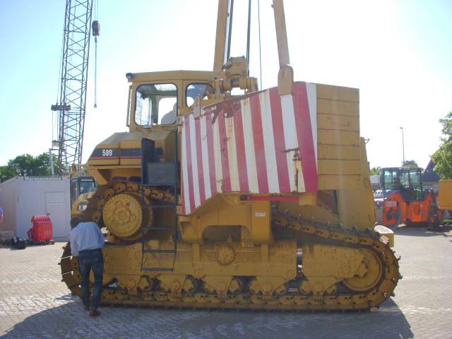 CAT 589 105 t Hubkraft 8x PIPELAYER MIETE / RENTAL