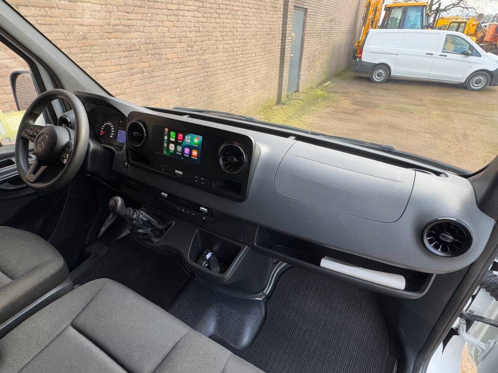 Mercedes-Benz Sprinter 316 - AC Cruise Carplay 3.5T Tow Capacity