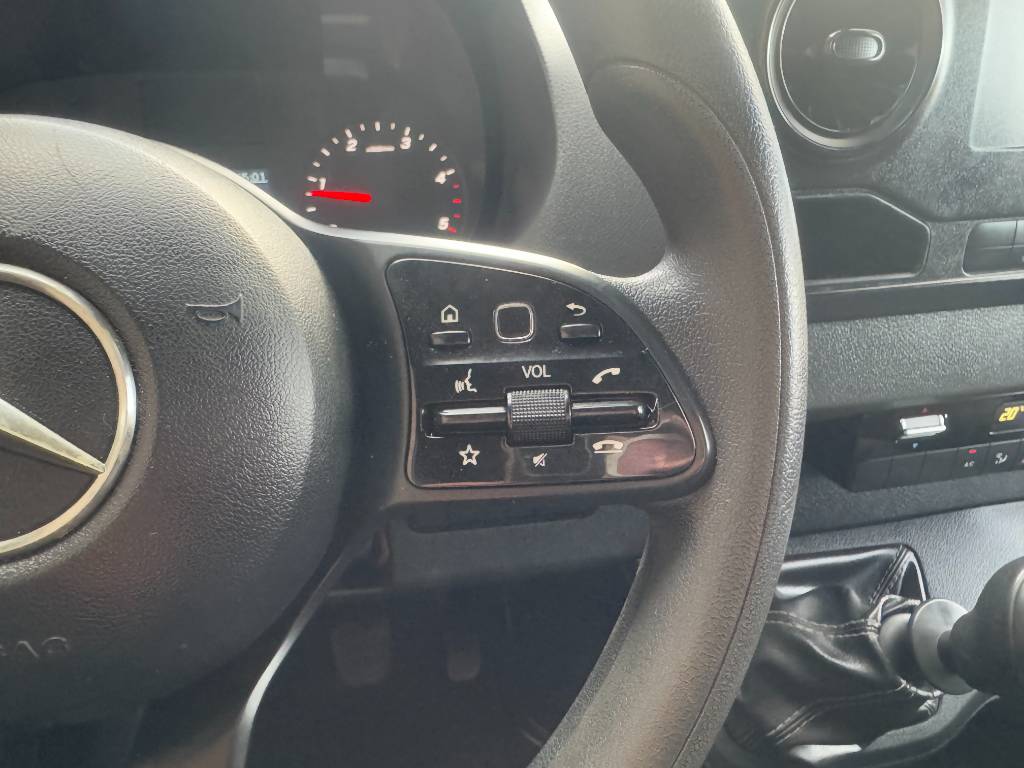 Mercedes-Benz Sprinter 316 - AC Cruise Carplay 3.5T Tow Capacity