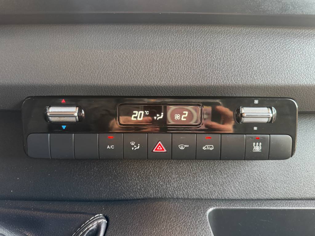 Mercedes-Benz Sprinter 316 - AC Cruise Carplay 3.5T Tow Capacity