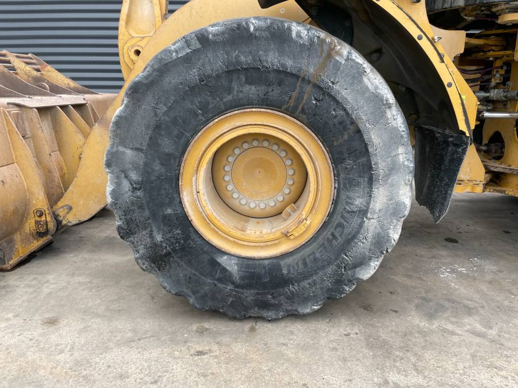 CAT 972 M