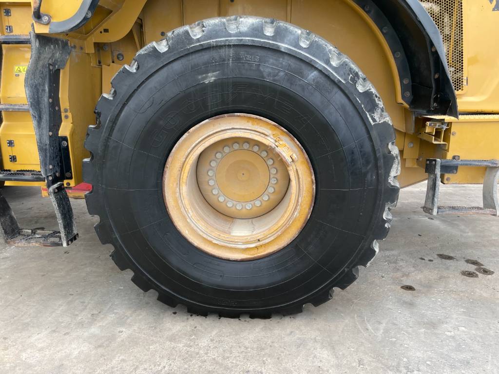 CAT 972 M