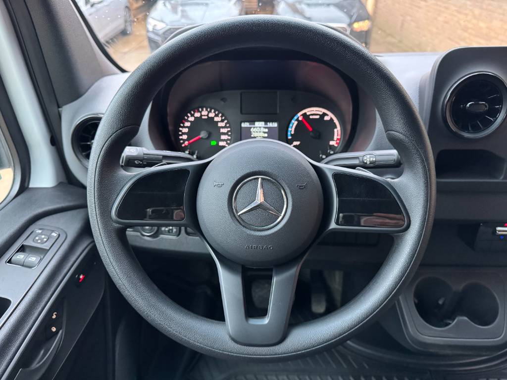 Mercedes-Benz eSprinter 312 - L2H2 41kWh 116hp AC Camera