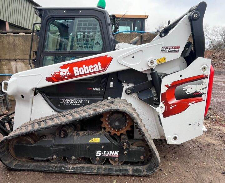 [Other] Molson Bobcat T76