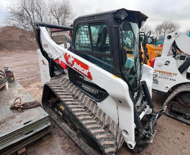 [Other] Molson Bobcat T76