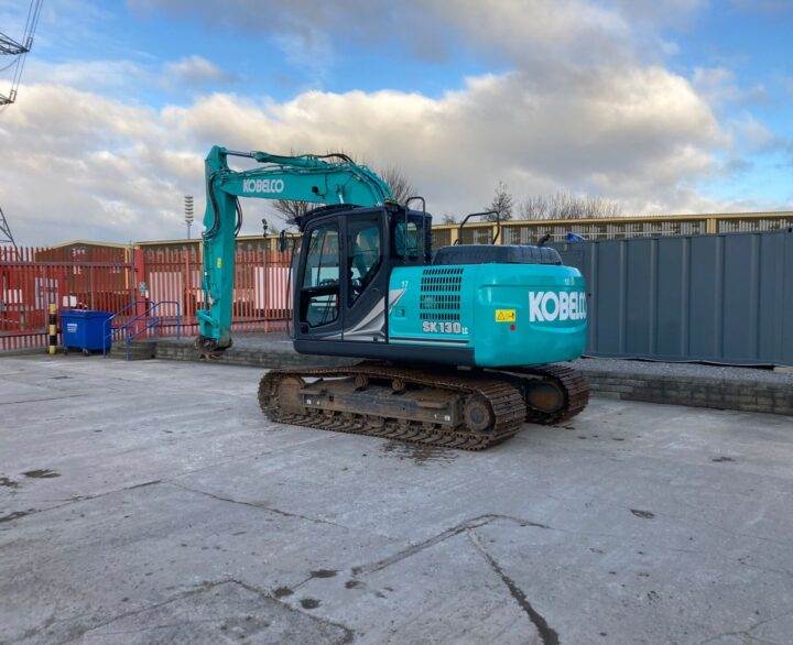 Kobelco SK130LC-11