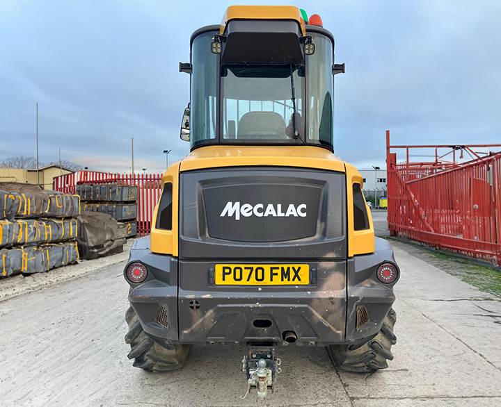 Mecalac 6sMDX Swivel Skip