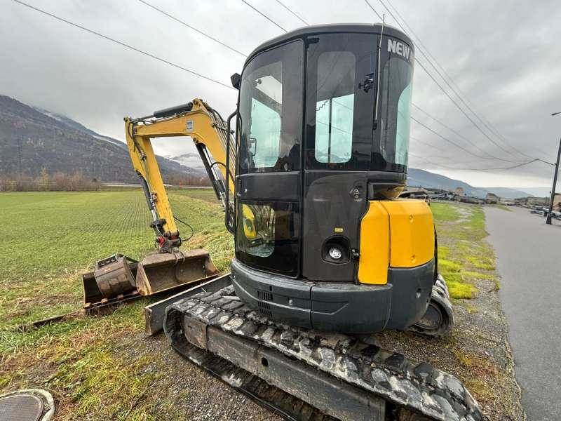 New Holland E50B SR