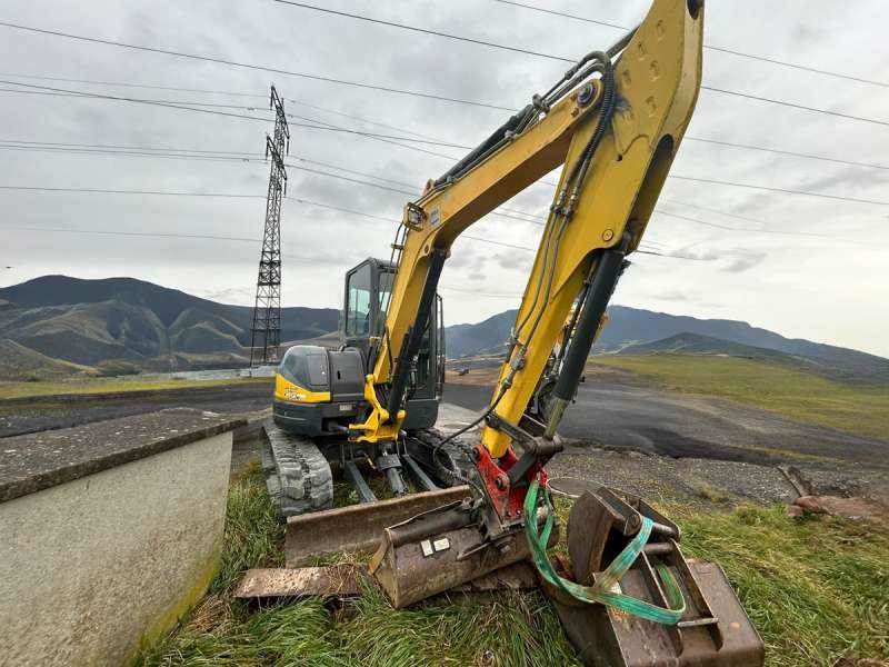 New Holland E50B SR