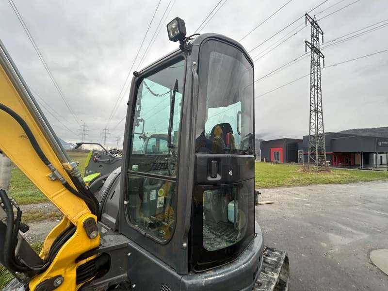 New Holland E50B SR