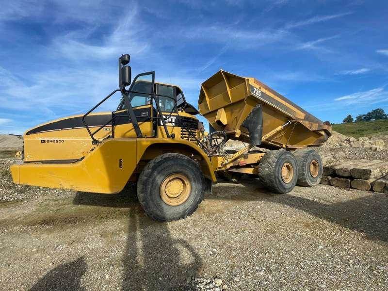 CAT 735 MACHINE SUISSE