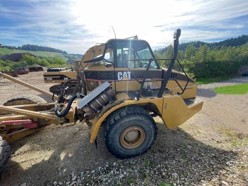 CAT 735 MACHINE SUISSE