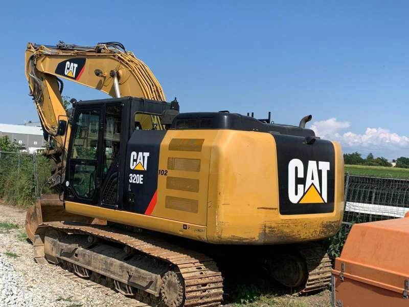 CAT 320E L MACHINE SUISSE