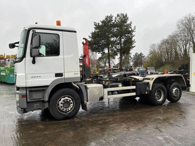 Mercedes-Benz ACTROS 2544