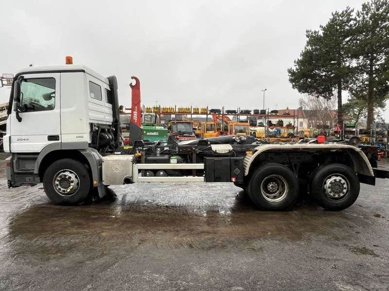 Mercedes-Benz ACTROS 2544