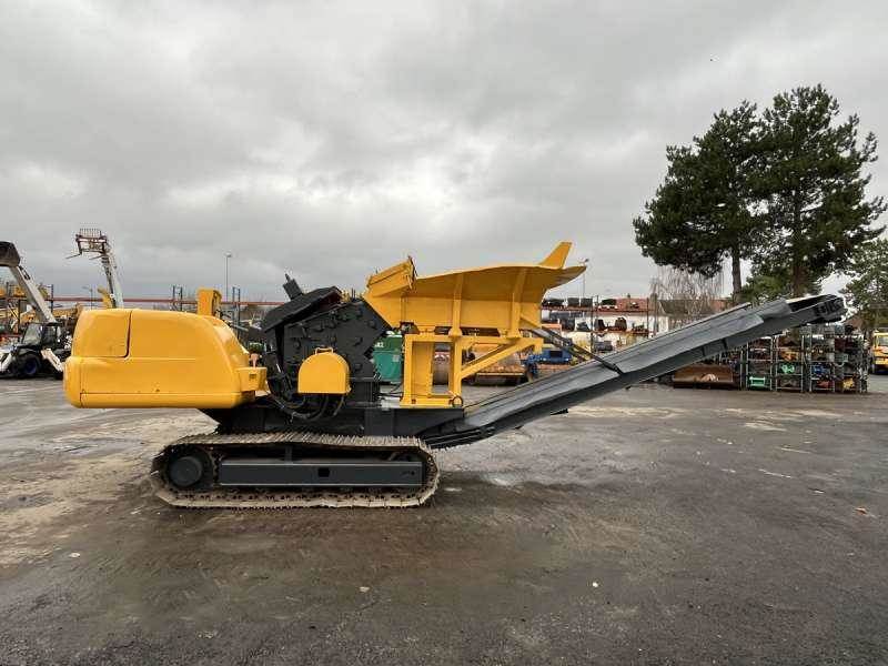 Komatsu A PERCUSSION BR100R