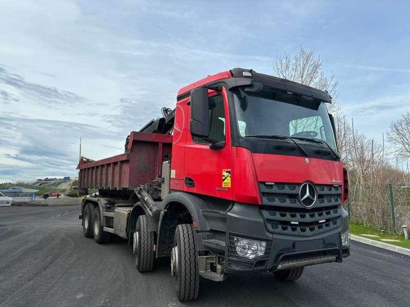 Mercedes-Benz AROCS 3243 8X4