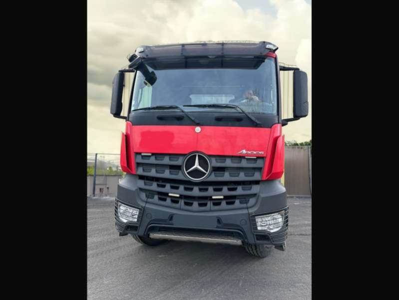 Mercedes-Benz AROCS 3243 8X4