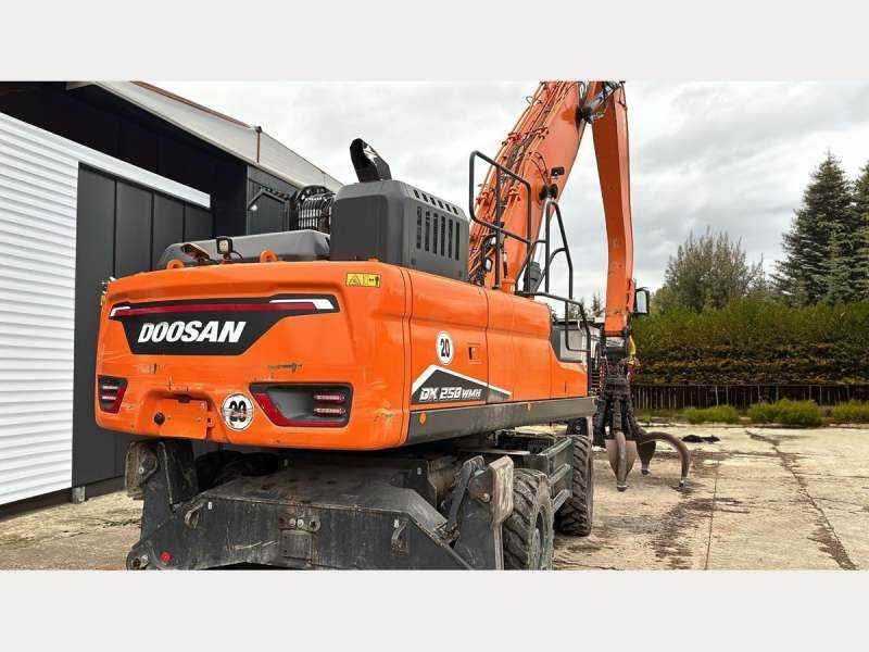 Doosan DX250WMH-7