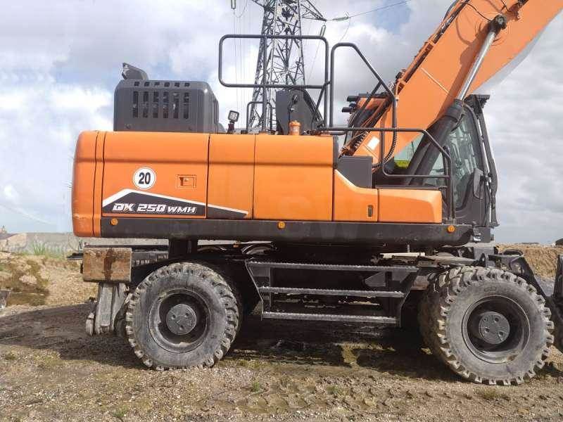 Doosan DX250WMH-7