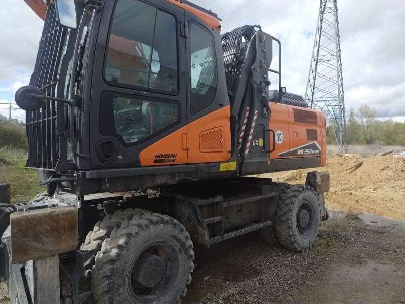 Doosan DX250WMH-7