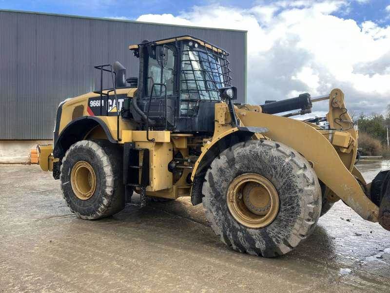 CAT 966M