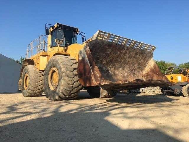 CAT 990