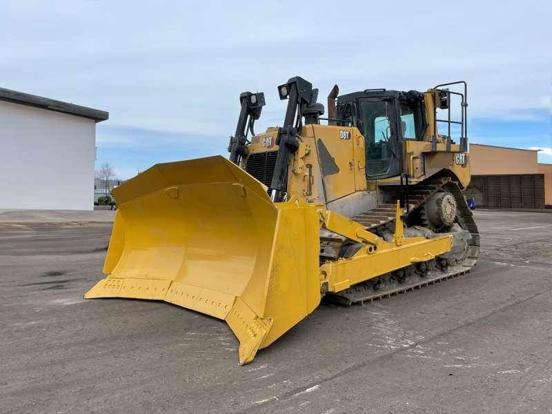 CAT D8T