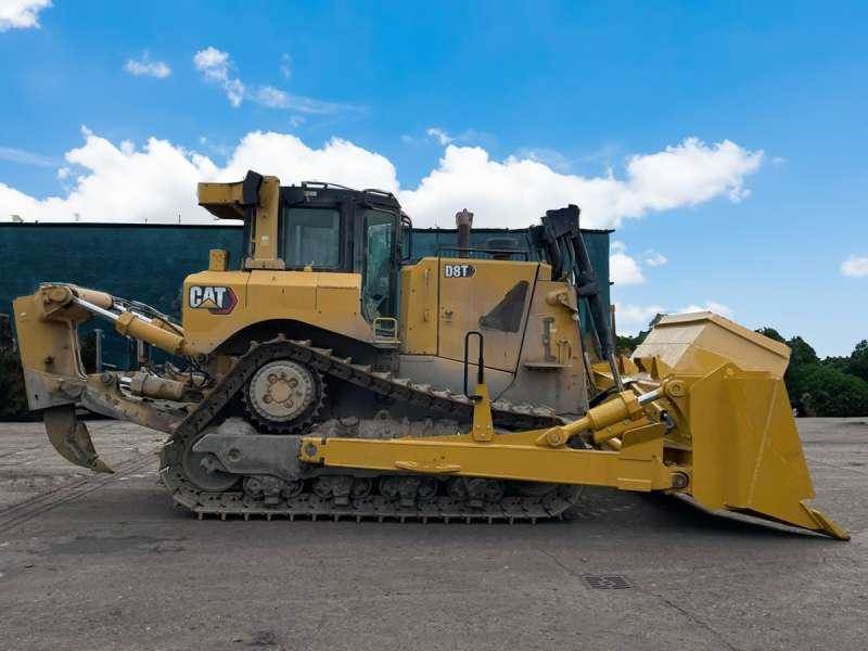 CAT D8T