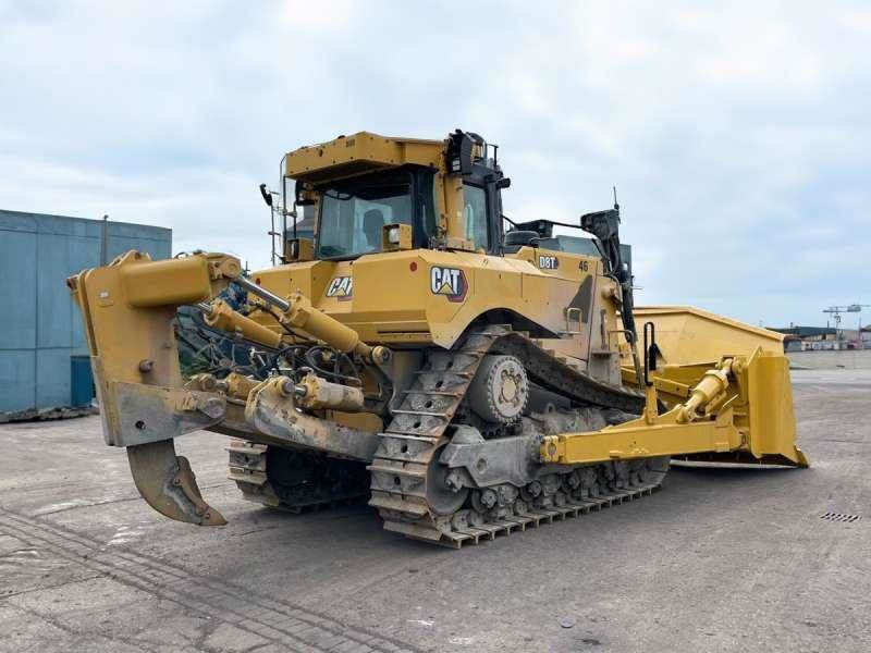 CAT D8T