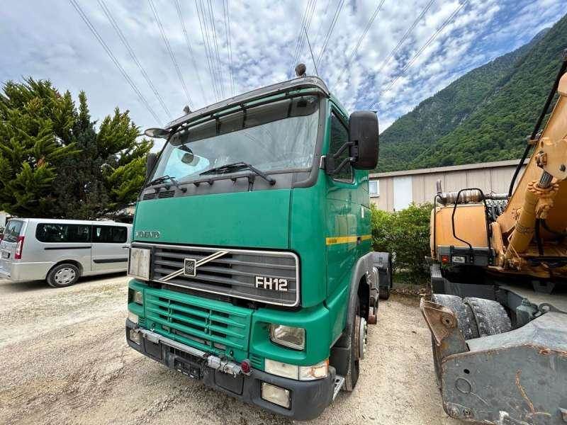 Volvo FH12-420 4X2 MACHINE SUISSE