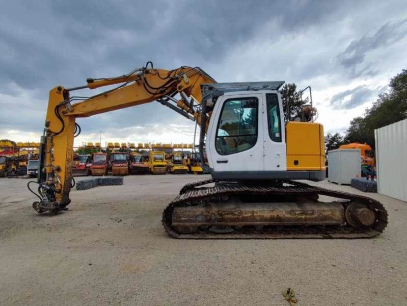 Liebherr R924 Compact Litronic