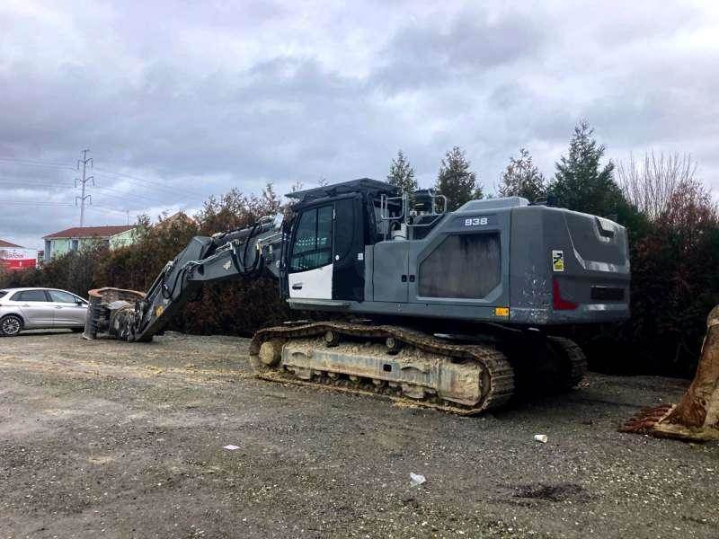 Liebherr R938 LC