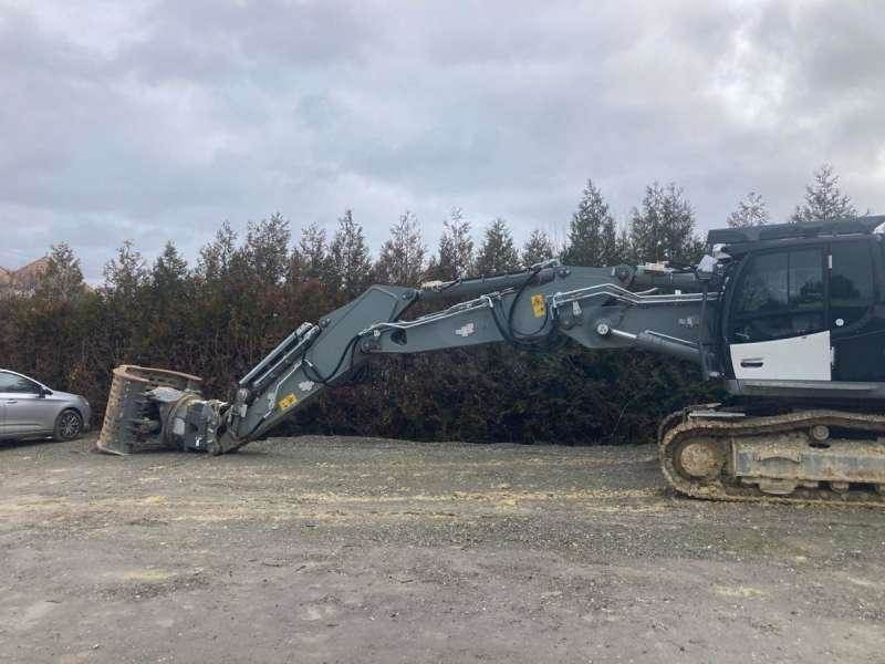 Liebherr R938 LC